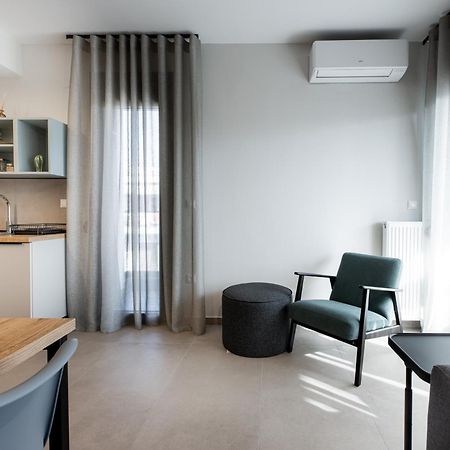Cozy Apartment In Kalamaria, Thessaloniki Exterior foto