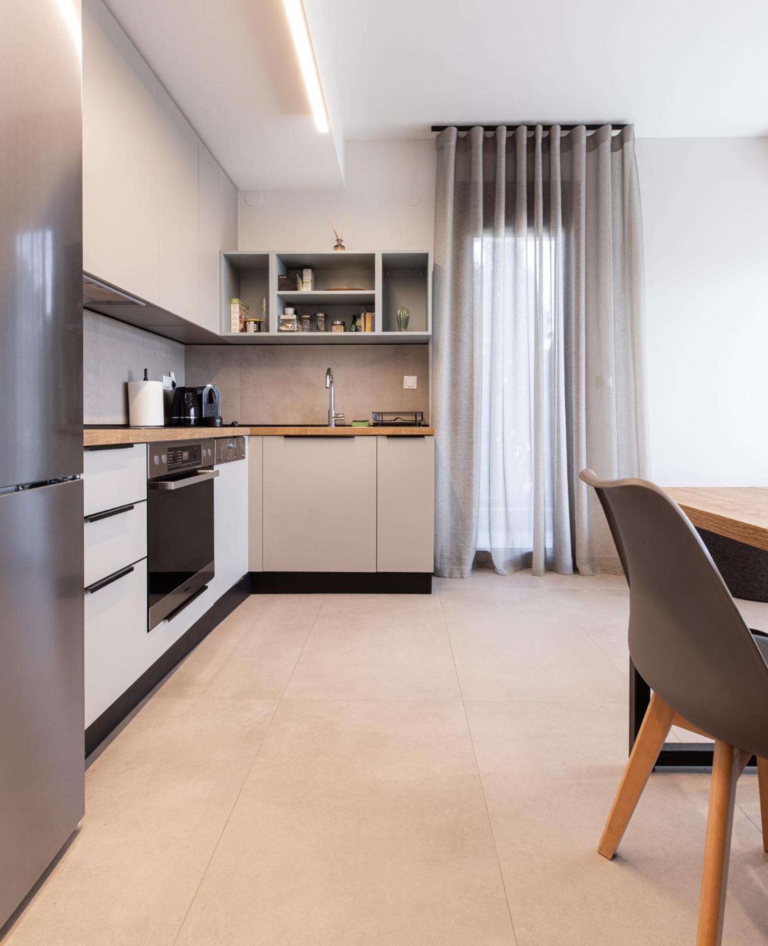 Cozy Apartment In Kalamaria, Thessaloniki Exterior foto